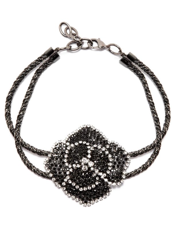 <b>SILVIA GNECCHI </b><br/>ROSE CHOCKER