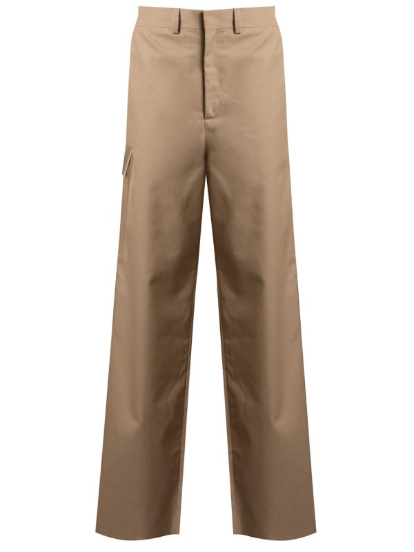 <b>NINEMINUTES</b><br/>THE WOMAN CARGO GABARDINE