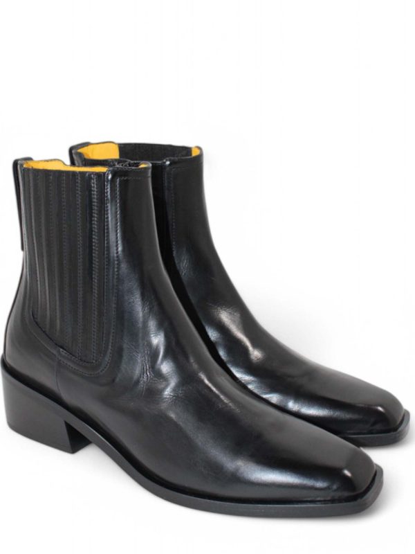 <b>MARA BINI</b><br/>CLAIRE V461