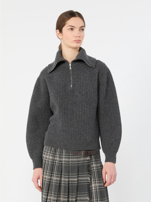 <b>WEEKEND MAXMARA</b><br/>WKDLASER 06